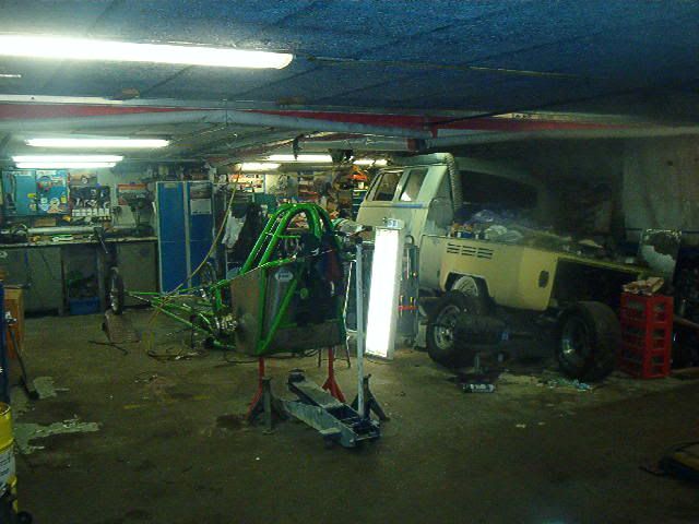 http://i1212.photobucket.com/albums/cc451/vwove/garagebilder004.jpg