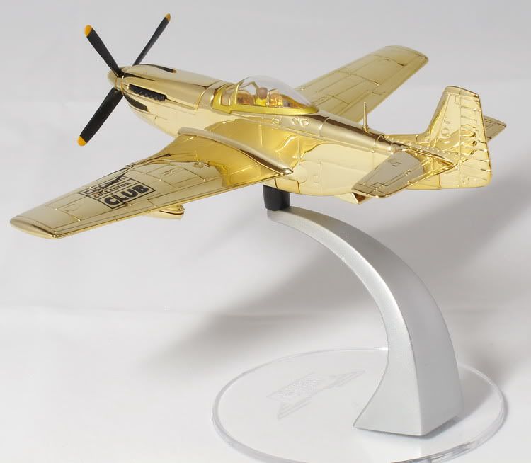 Corgi US32229 1/72 Gold Plated P 51D Mustang USA Collector Club Model 